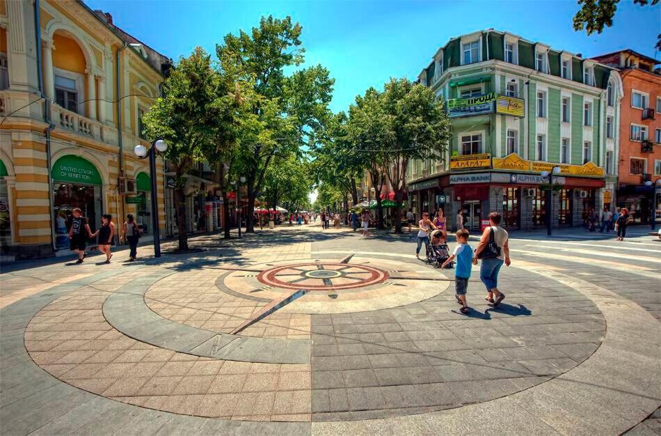 Super Center-Huge 2 Bedrooms Apartment Burgas Екстер'єр фото